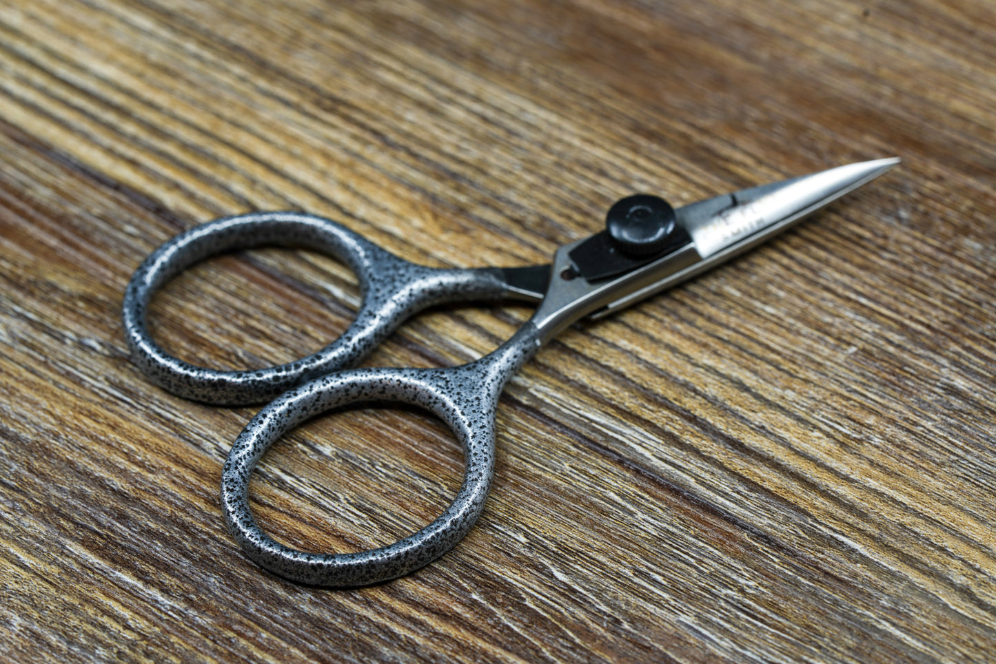 The Fly Smith Tungsten Razor Scissors PITTED